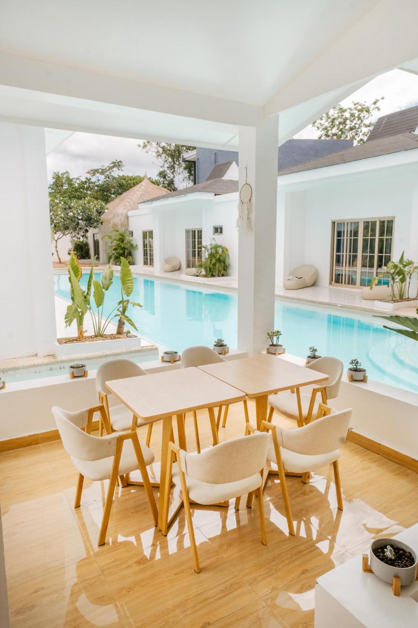 Seapearl Of Alona Hotel Panglao Island Exterior photo