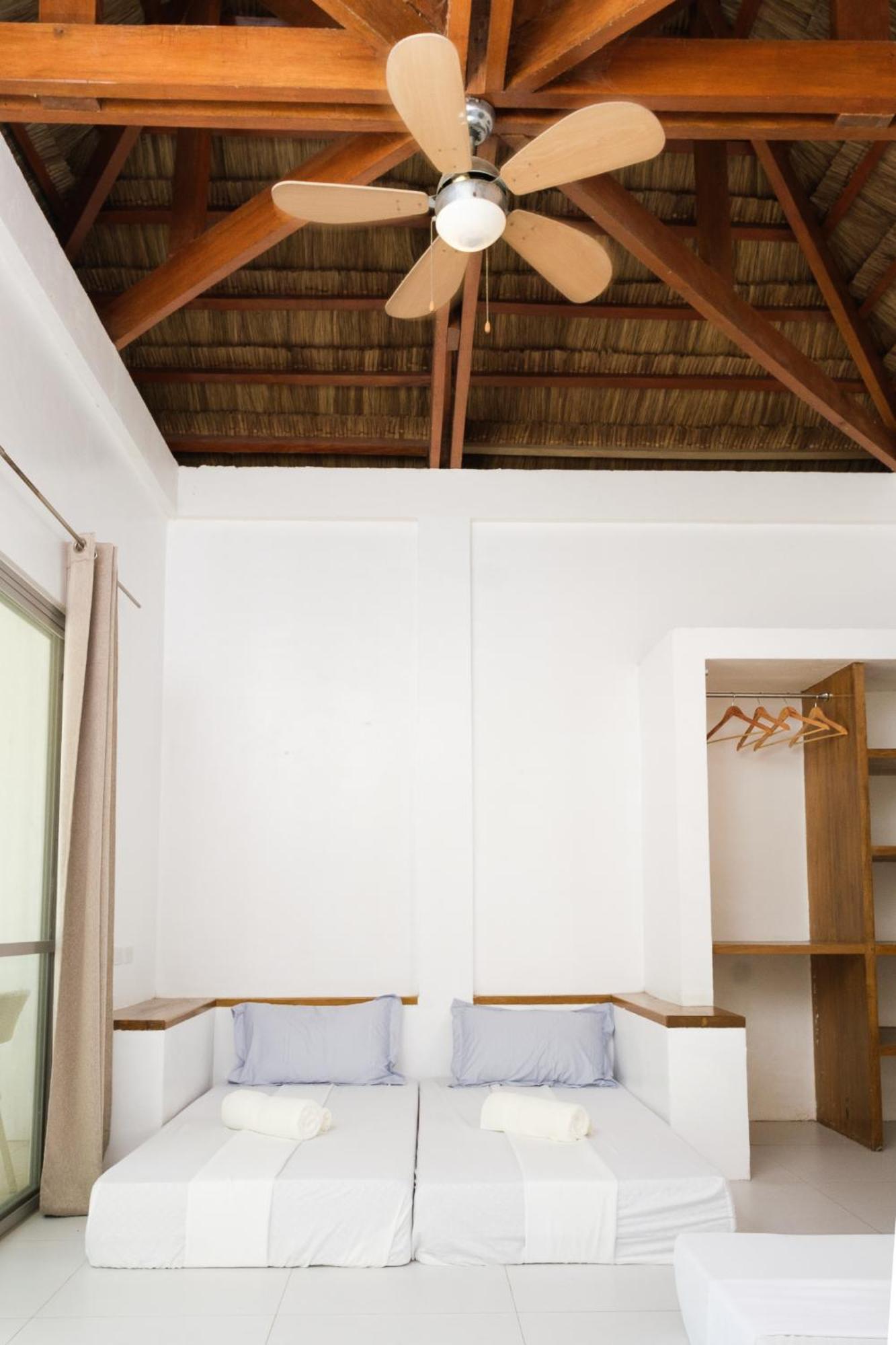 Seapearl Of Alona Hotel Panglao Island Exterior photo