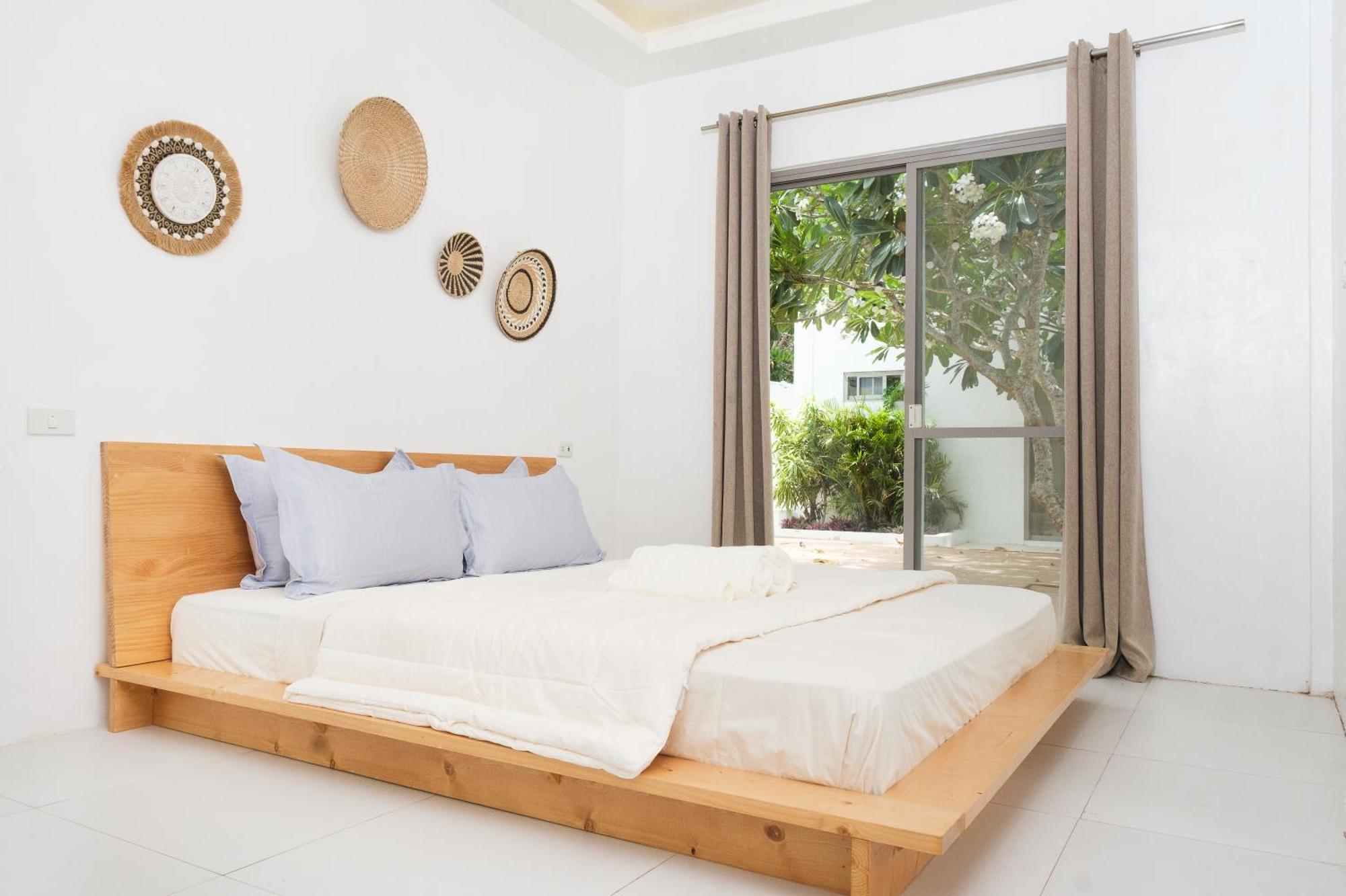 Seapearl Of Alona Hotel Panglao Island Exterior photo