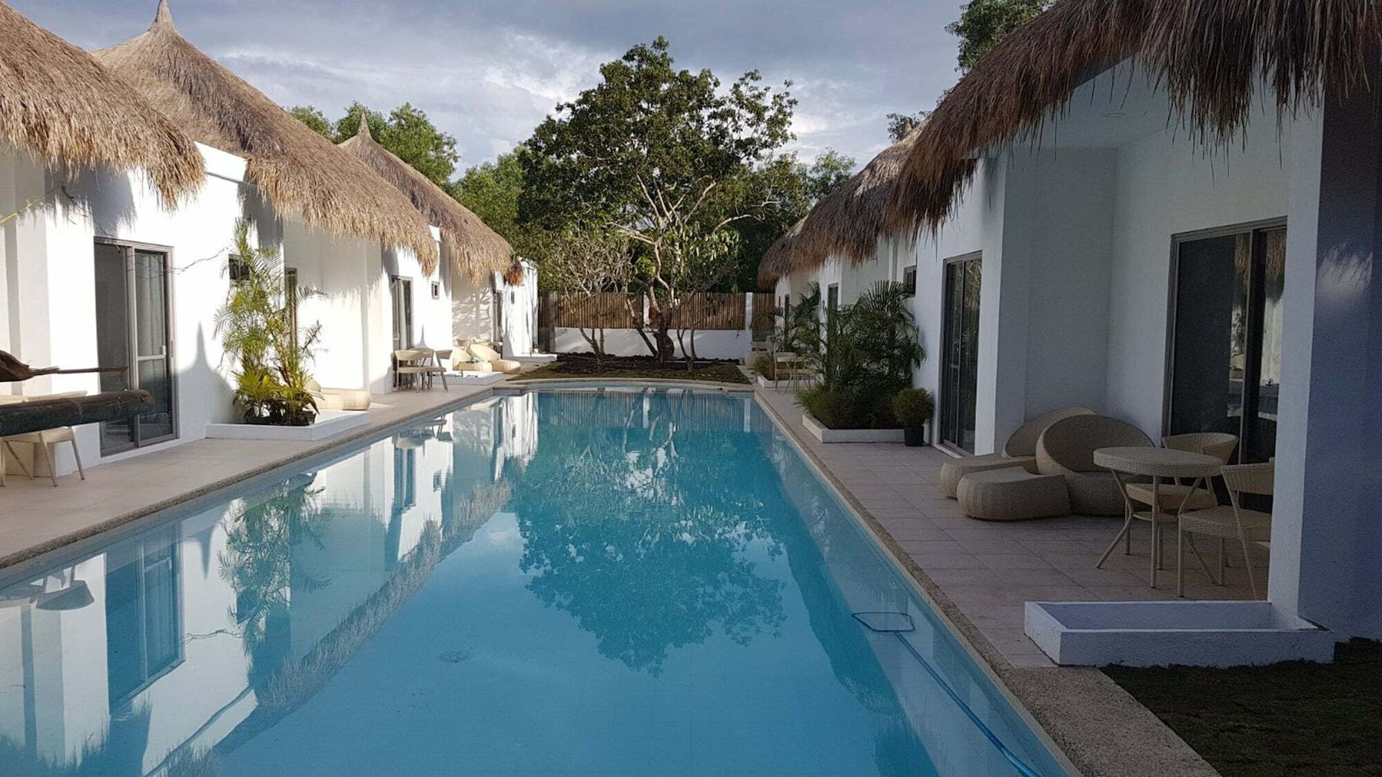 Seapearl Of Alona Hotel Panglao Island Exterior photo